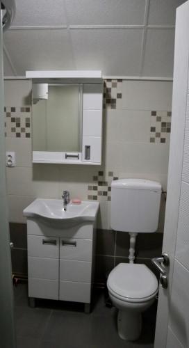 Apartment image 10