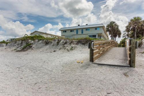 Gulfside Villas by Florida Lifestyle Vacation Rentals - main image