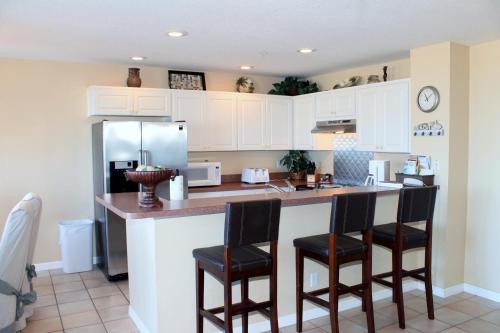 Sunset Paradise by Florida Lifestyle Vacation Rentals - image 2