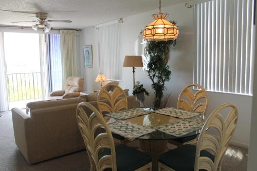 Quiet Waters by Florida Lifestyle Vacation Rentals