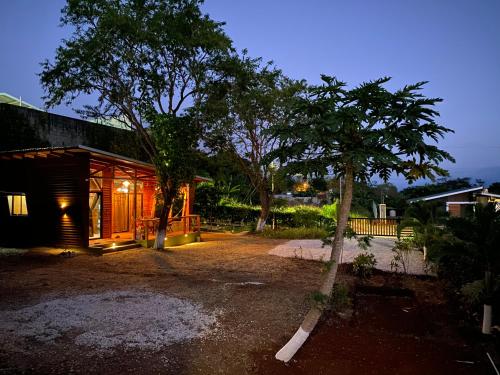 Dārzs, Hoja Azul in Hojancha