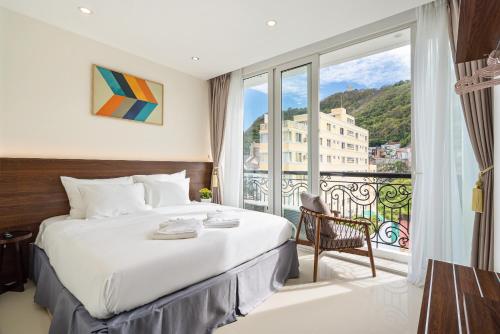 room detail thumbnail 0