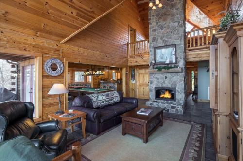 Bear Rest Home - image 9