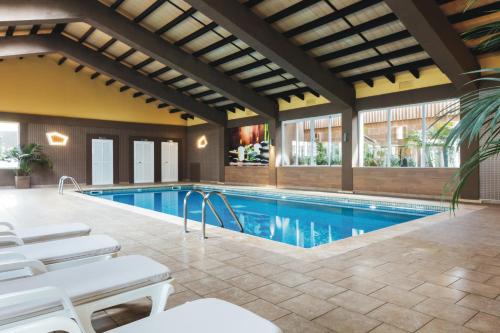 Hotel Riu Bravo - 0'0 All Inclusive - image 2