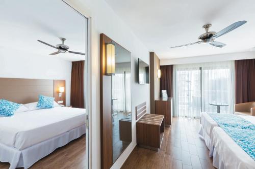 Hotel Riu Bravo - 0'0 All Inclusive - image 2