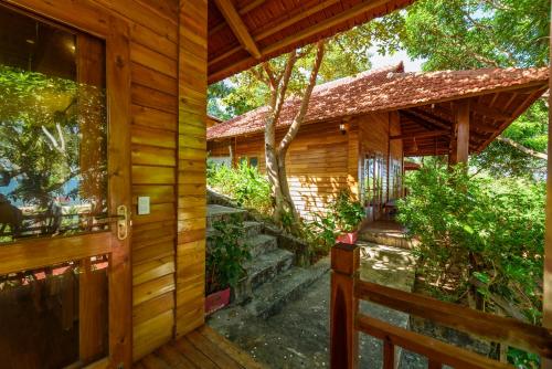 2 bedrooms, 3 beds