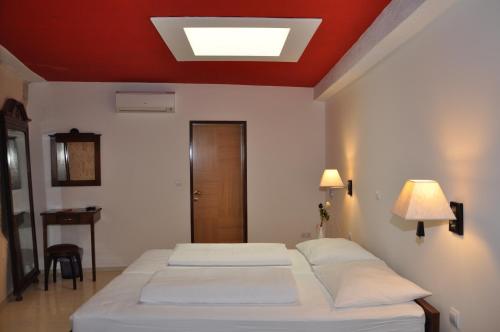 Hotel Carpymore – Biograd na Moru, VA