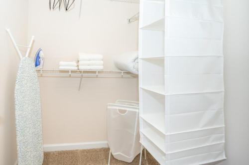 Viagem Durham Bright 2BR Balcony and Parking
