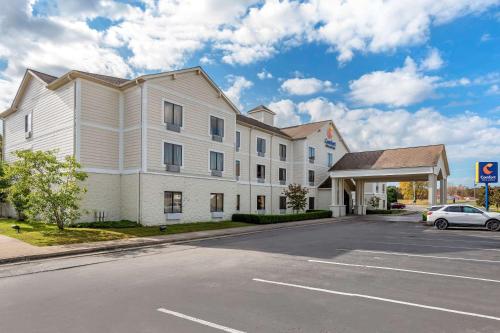 Comfort Inn & Suites Morehead - Hotel