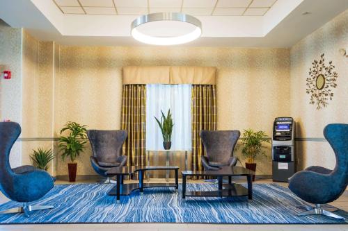 Comfort Inn & Suites Plainville-Foxboro - Hotel - Plainville