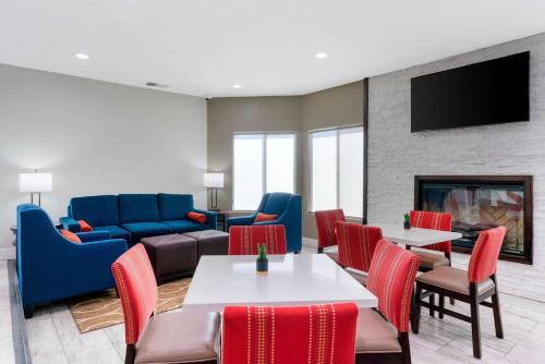 Comfort Inn Antioch - Century Plaza - 로비