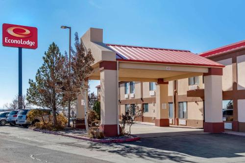 Econo Lodge - Accommodation - Pueblo