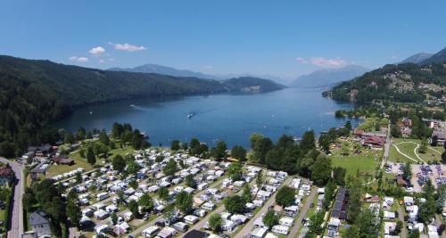  Apartments Brunner am See, Pension in Döbriach bei Ziebl