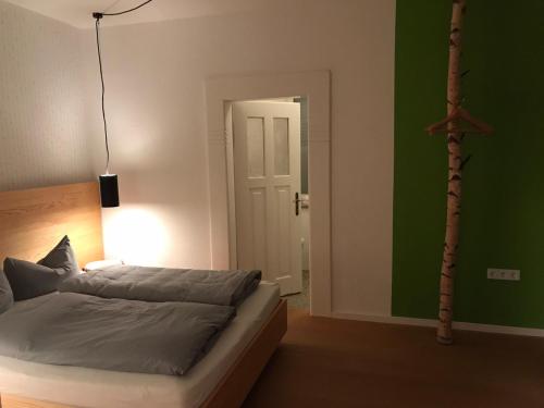 WAGNERS Hotel im Frankenwald Aparthotel Frankenwald is perfectly located for both business and leisure guests in Steinwiesen. The hotel has everything you need for a comfortable stay. Facilities like free Wi-Fi in all rooms, car 