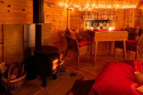 Mad Hatters Glamping & Campsite