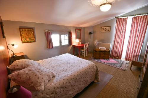 Chambres en gîte chambre d'hôte Chanos-Curson