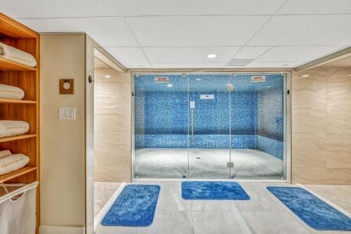 สปา, OCEANFRONT SUITES AT COWICHAN BAY in โควิชันเบย์ (BC)