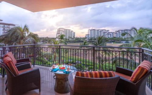 2 Bed 2 Bath Sunrise and Pool View Condo on 5th Floor BT-505 - image 4