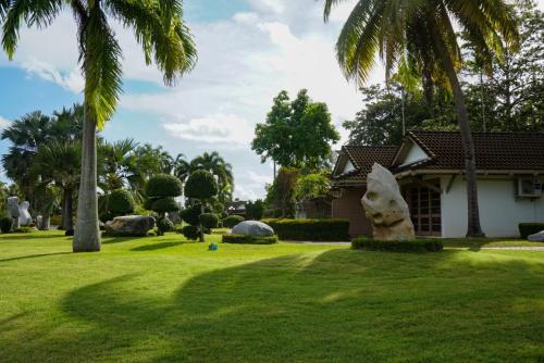 Rockgarden Beach Resort - 전망
