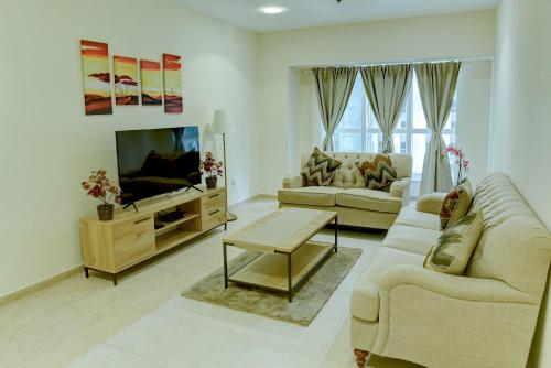 Elegance Entire 2BR Apartment in Elite Residence Marina