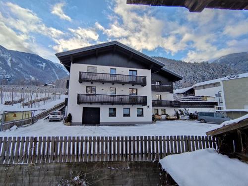  Residence Karpoforus in Latsch