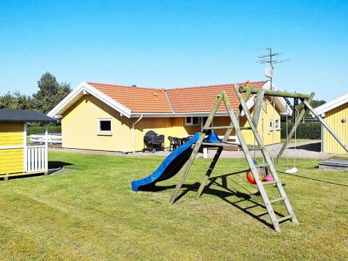 6 person holiday home in Nordborg