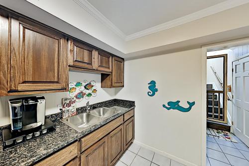 110PALMB apts - image 6