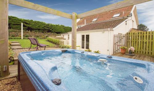 Bridge Cottage Croyde - Modern design twist with heritage character & Hot Tub Option - Sleeps 8 gîte à louer Morte Point