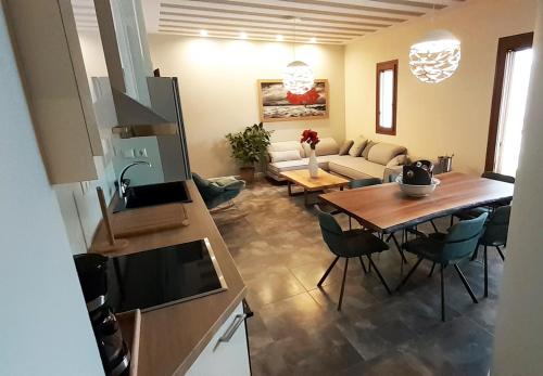 Andros 4 All Seasons Villas & Suites, Andros (foto 2)
