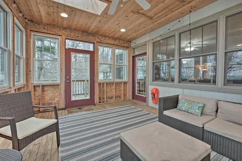 Lake Michigan Waterfront Home 1 Mi to Dtwn!