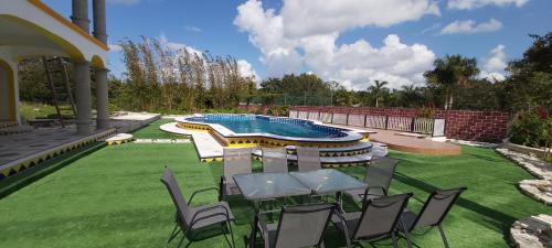 MINI PINI BIRD WATCHING AND CENOTE Loft - Tap to explore photos