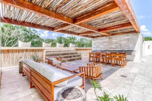 5 star apartment in Bajo Cielo by Luum, Zama Private pool and a stunning Roof Top