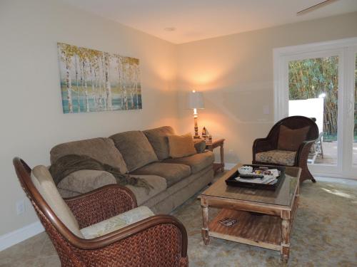 13 Hilton Head Beach Club - main image