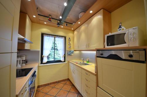 Kapitaenshaus-in-Gross-Zicker-Halbinsel-Moenchgut in Gager / Rugen