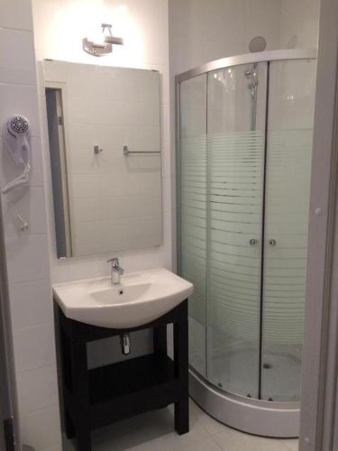 Loft Hotel - image 4