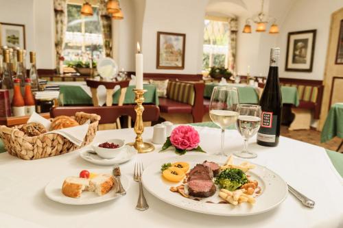 Restaurant, Kirchenwirt Hotel Restaurant Wachau in Weissenkirchen in der Wachau
