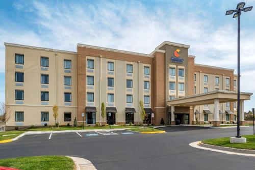 Comfort Inn & Suites in Winchester, USA