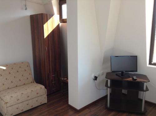 Guest House Luchi - image 13
