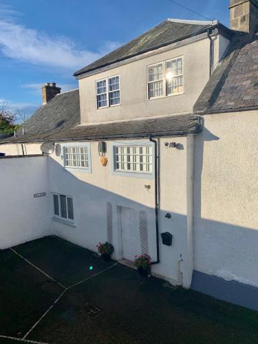 Hill House - Mews Town House, In A Quiet Private Close, In The City Centre Of Inverness., Inverness, Highlands