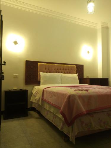 Arabian Nights Hotel Room Type - Single En-Suite