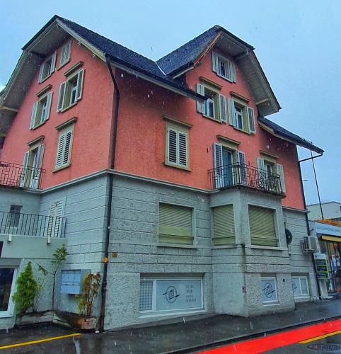 Viesnīcas āriene, Sensi Living Station in Hofe