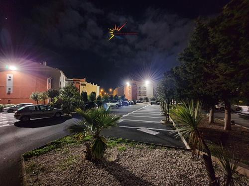 Studio 16 Le Cap D'agde Avec Parking Prive Proche Du Centre - Agde