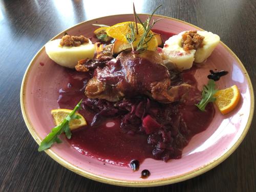 Petersen's Landhaus - main image