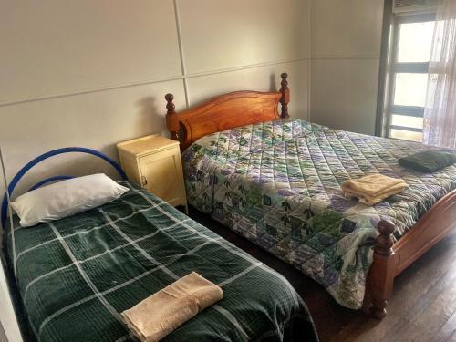 1 double bed, 1 twin bed