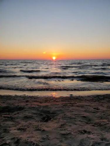 Cottage with River Front & minutes away from Beach, Wasaga Beach (foto 2)