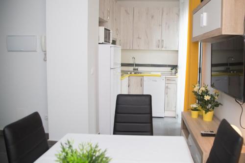 keuken, Apartamentos La Plazuela Baños de Montemayor (Apartamentos La Plazuela Banos de Montemayor) in Banos De Montemayor