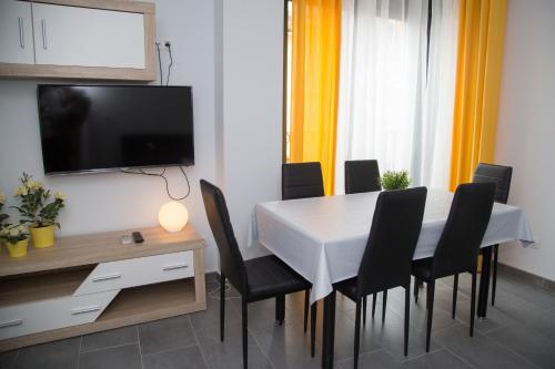 Faciliteiten, Apartamentos La Plazuela Baños de Montemayor (Apartamentos La Plazuela Banos de Montemayor) in Banos De Montemayor