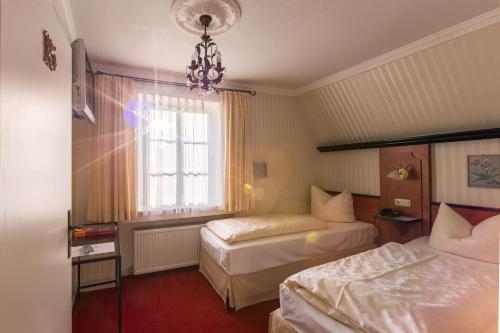 Gästehaus Plönlein - Hotel Goldener Hirsch Rothenburg - image 14