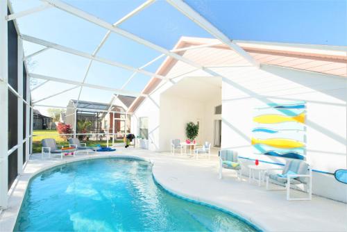 Honey Pot Villa- 4 bedrooms with a private pool- Close to Disney! - image 8