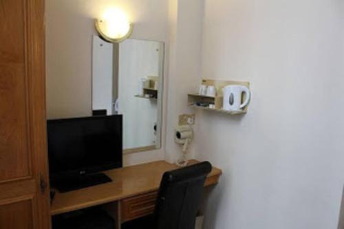 Regency Hotel Westend - image 2